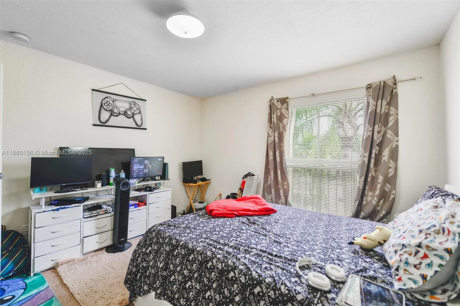 875 Riverside Dr, #735
