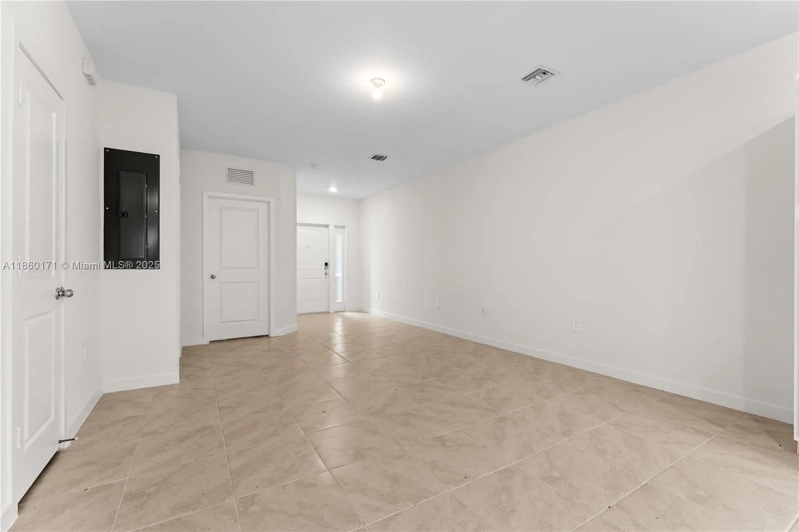 433 NE 12th St, #433