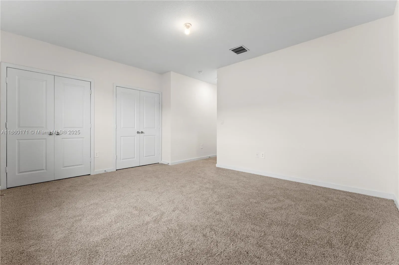 433 NE 12th St, #433