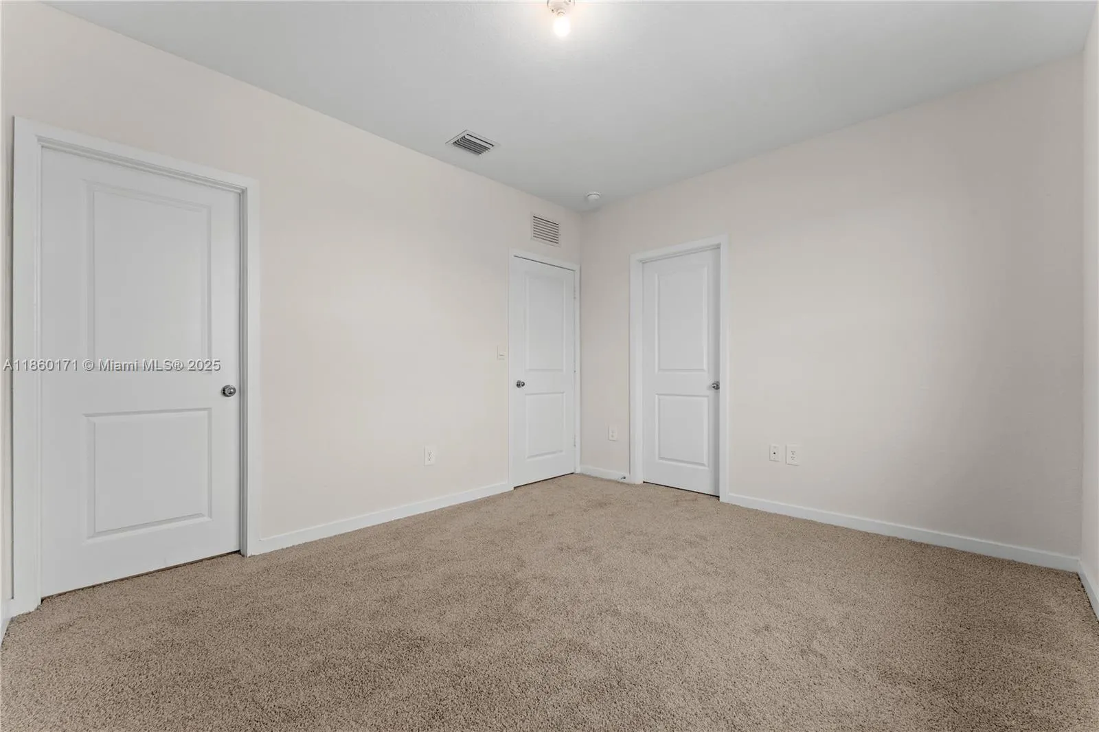 433 NE 12th St, #433