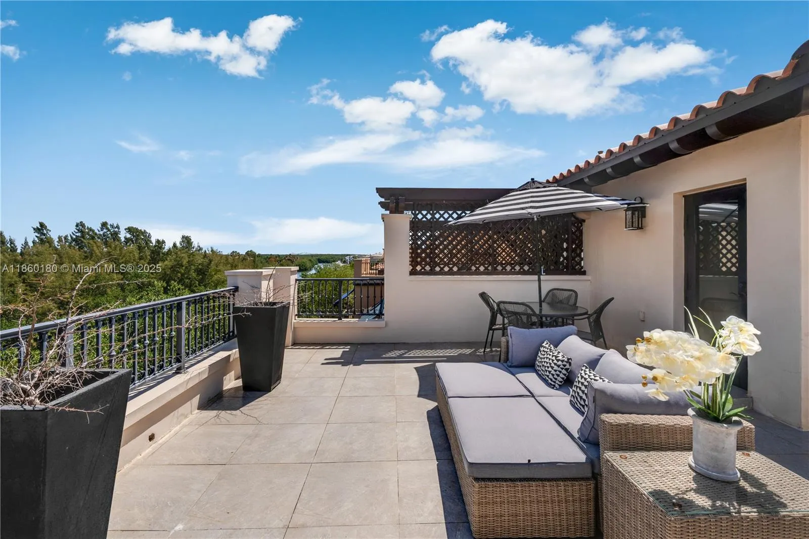 6222 Paradise Point Drive, #6222