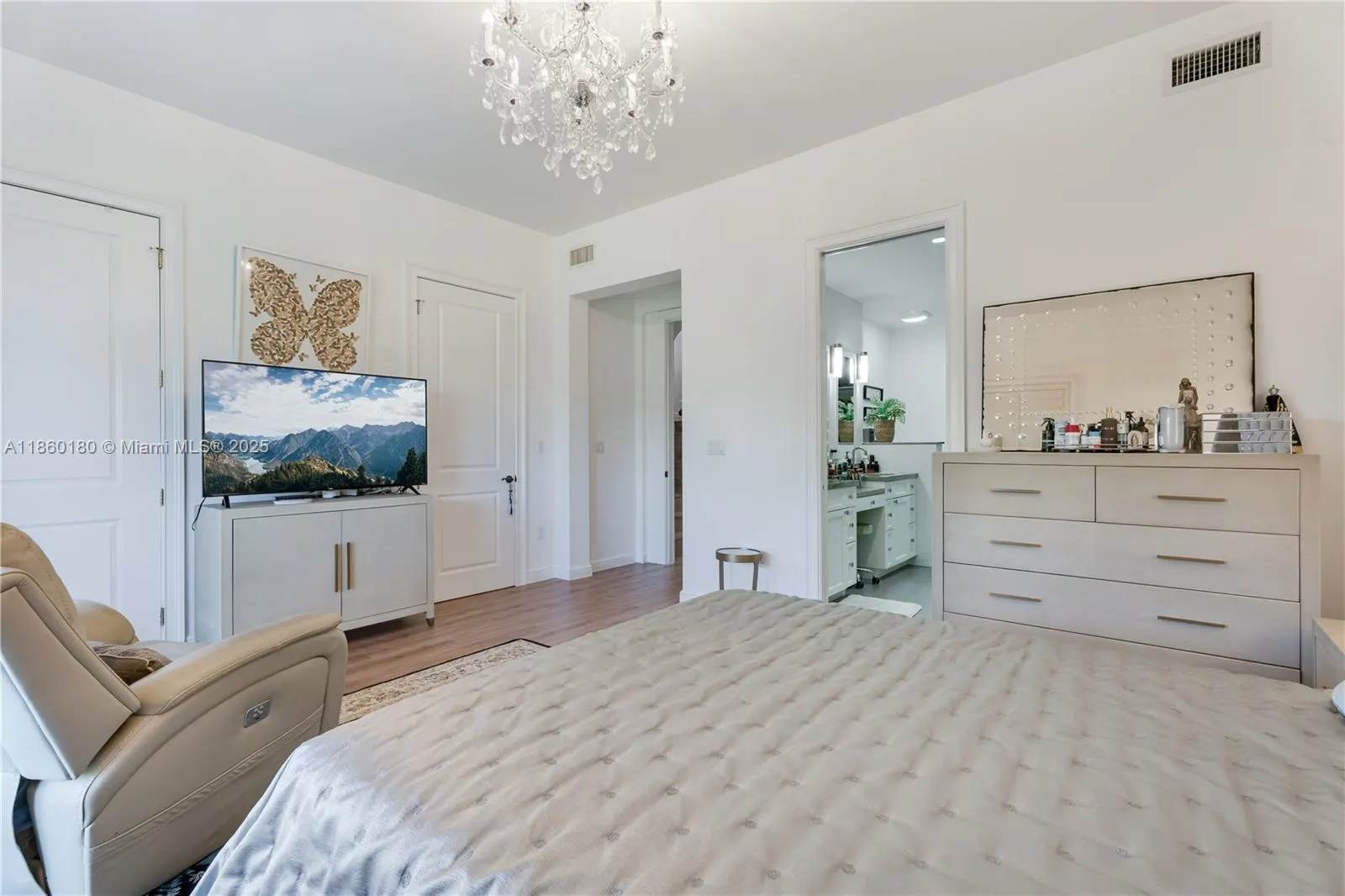 6222 Paradise Point Drive, #6222