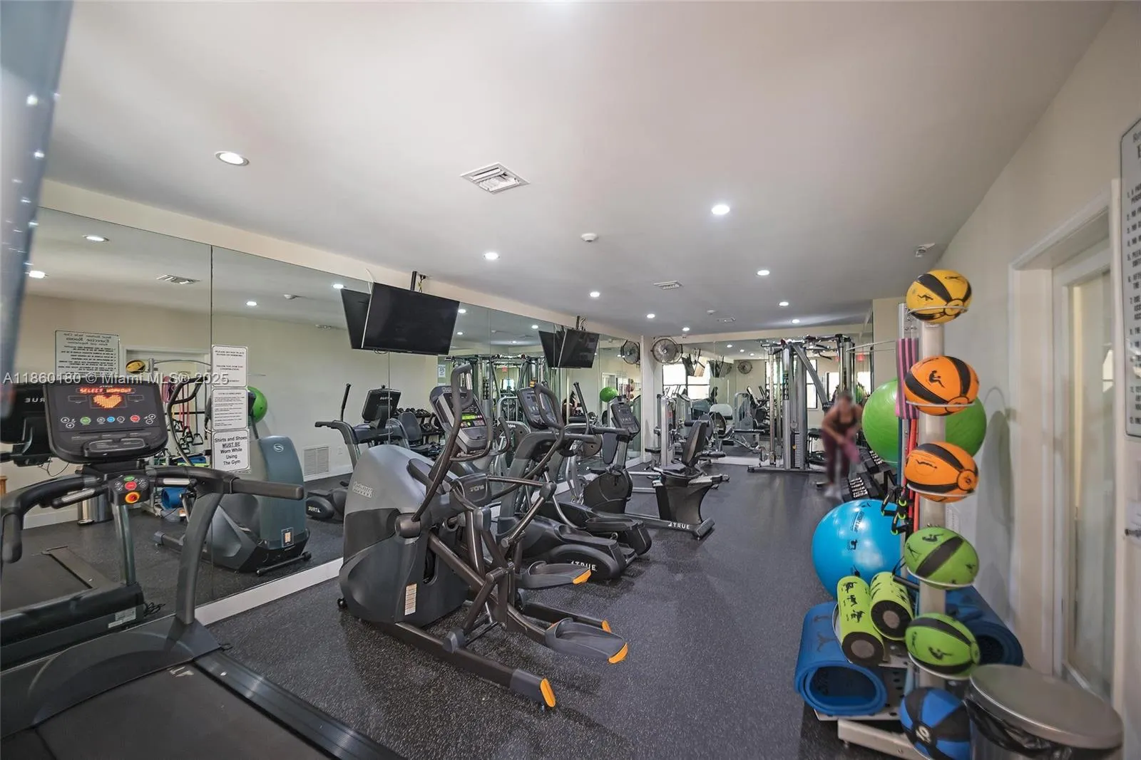 6222 Paradise Point Drive, #6222
