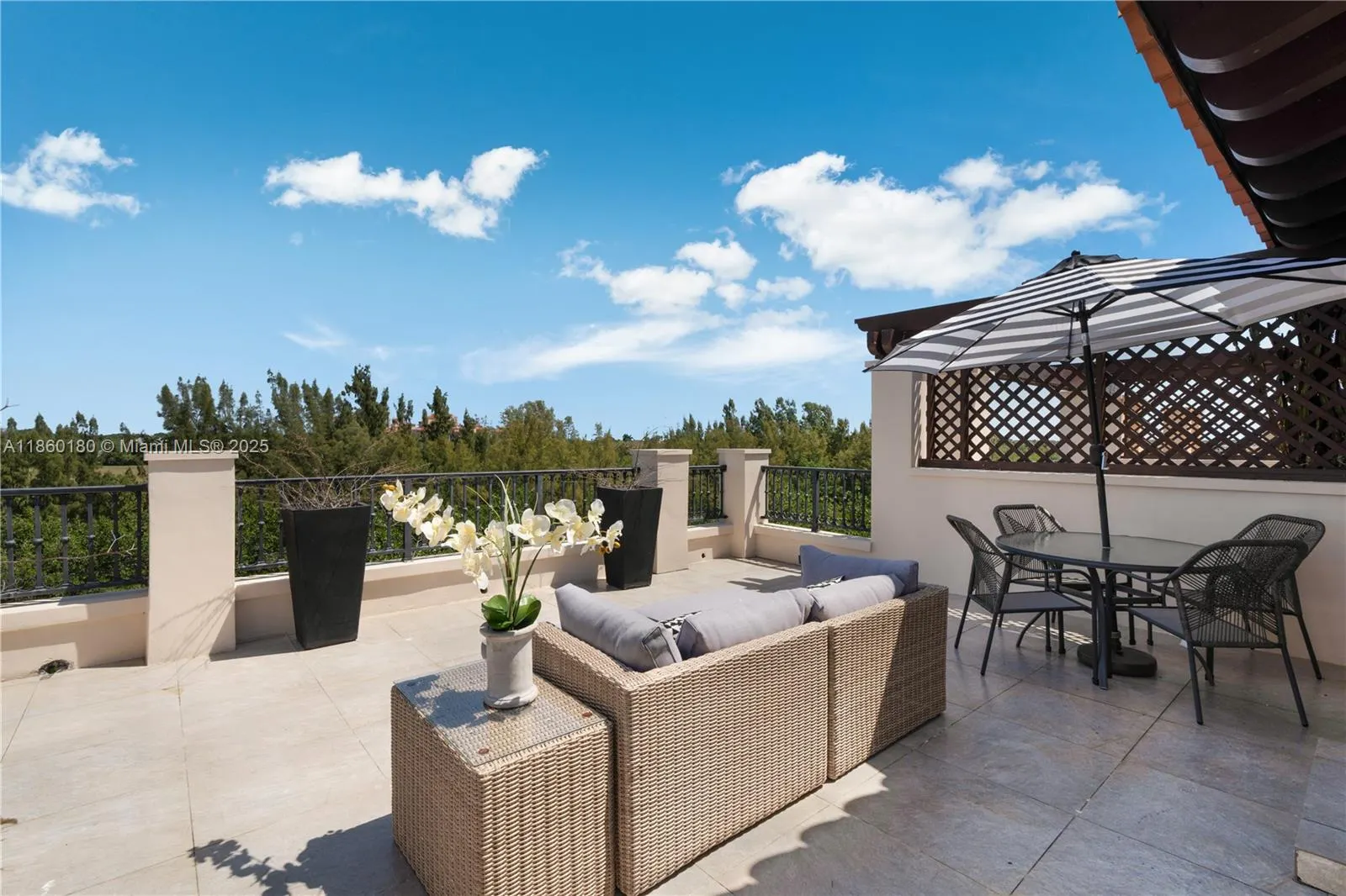 6222 Paradise Point Drive, #6222