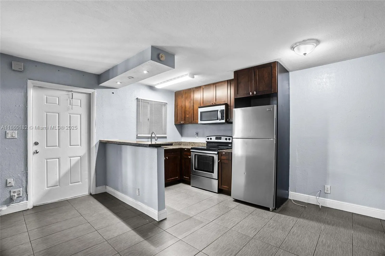 37 SW 14th St, #5