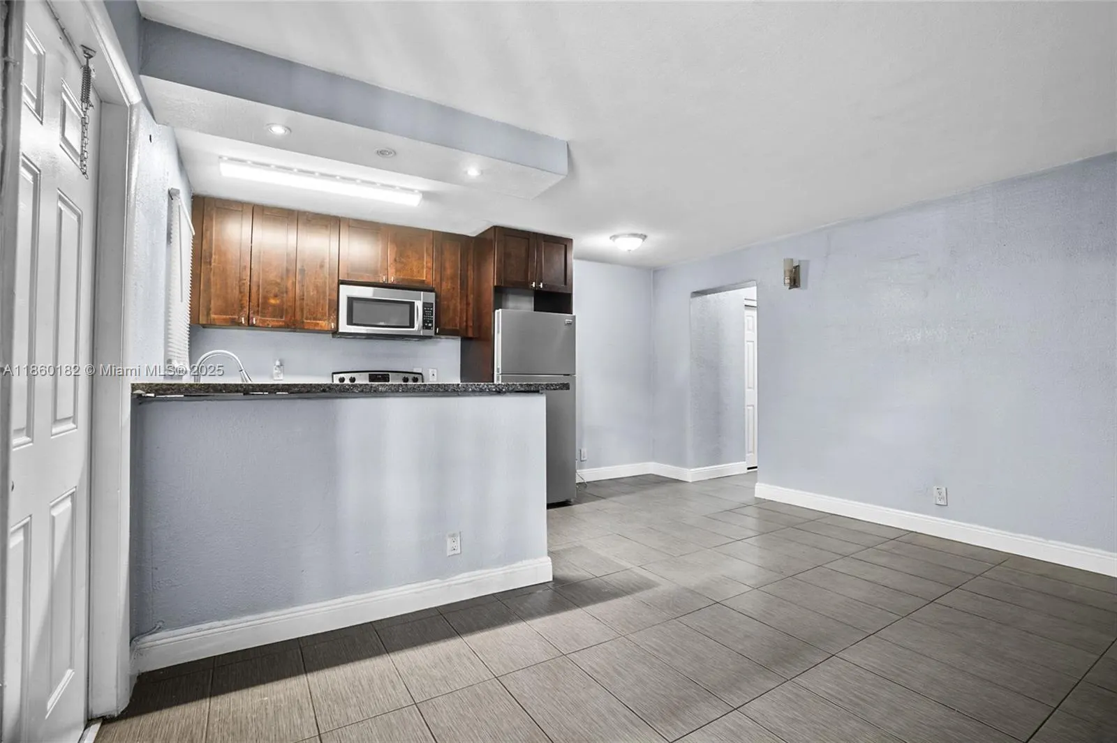 37 SW 14th St, #5