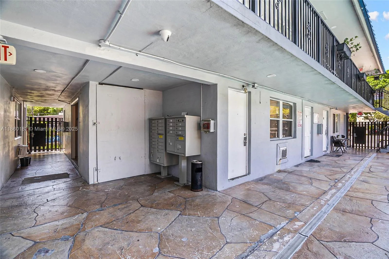 37 SW 14th St, #5