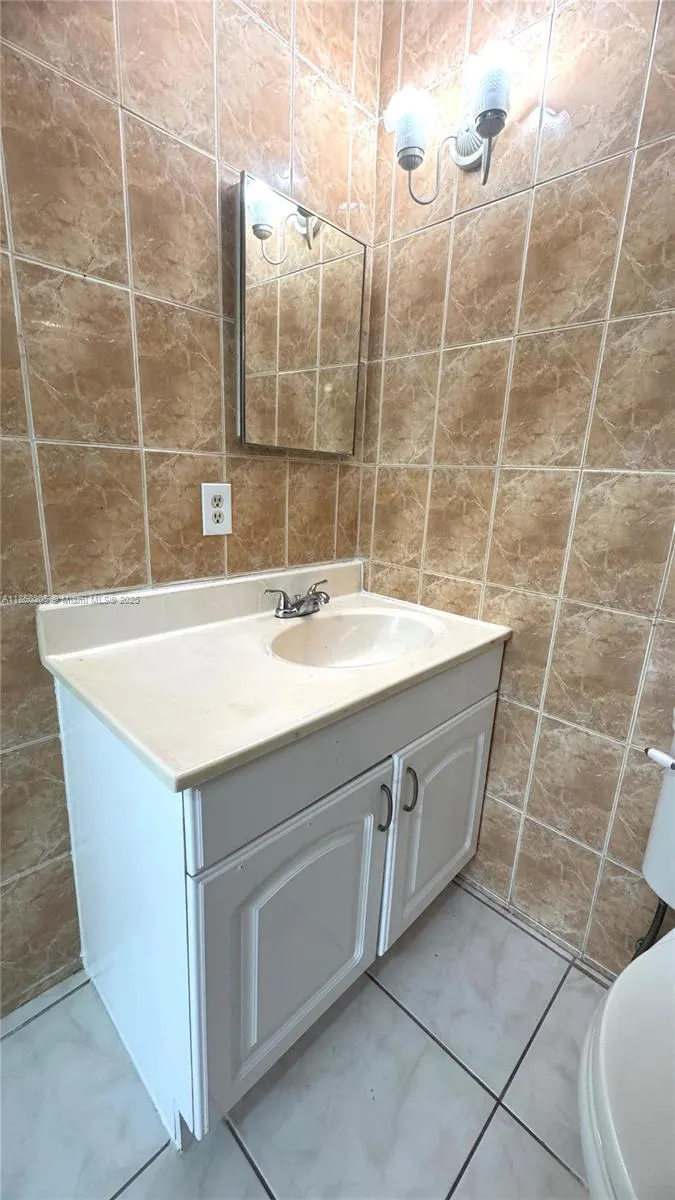 6545 W 27th Ct, #22-47
