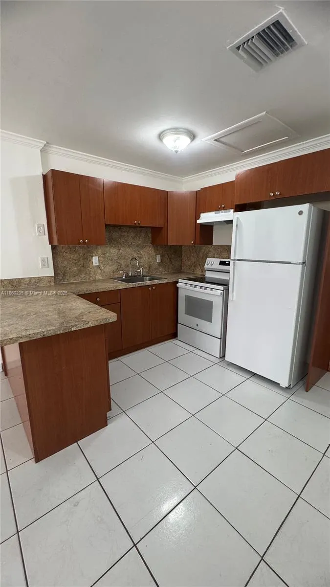 6545 W 27th Ct, #22-47