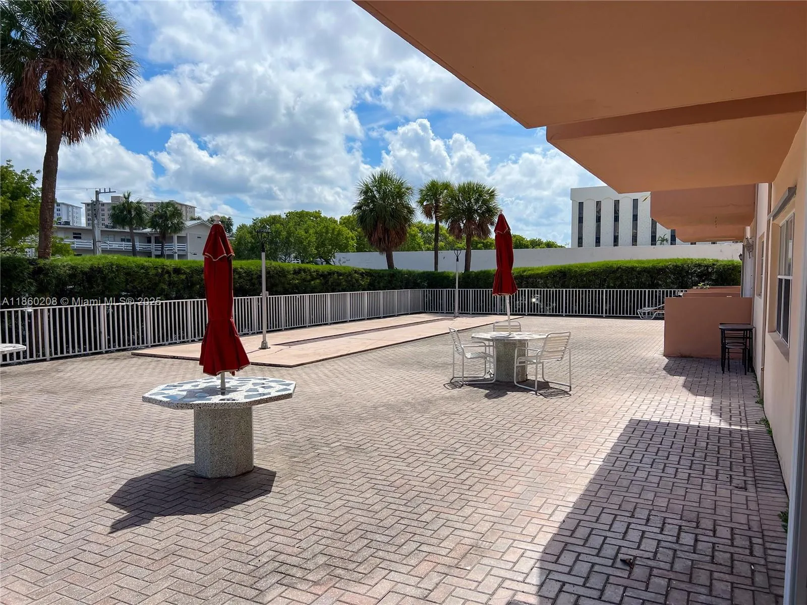 2200 E Hallandale Beach Blvd, #603