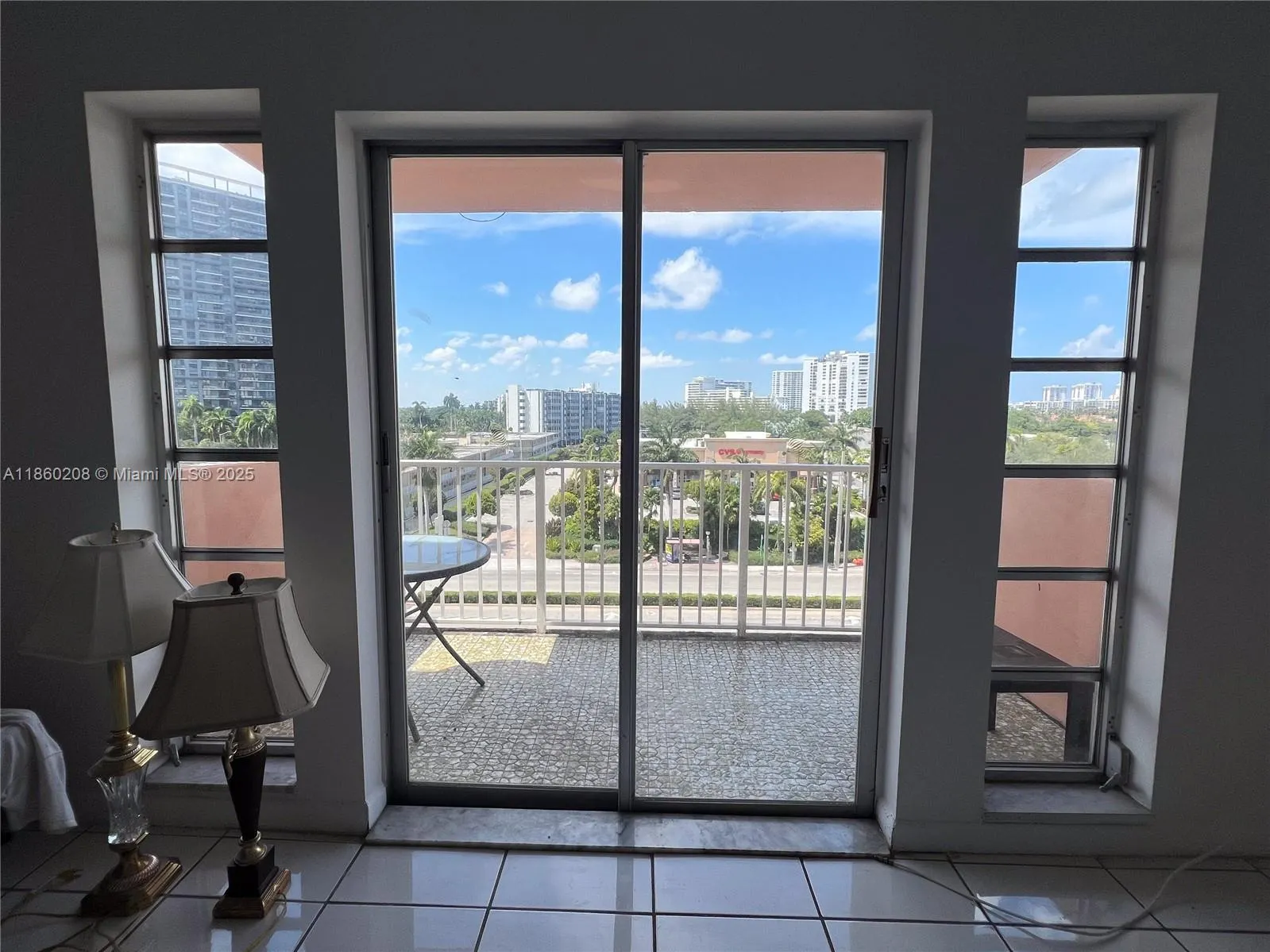 2200 E Hallandale Beach Blvd, #603