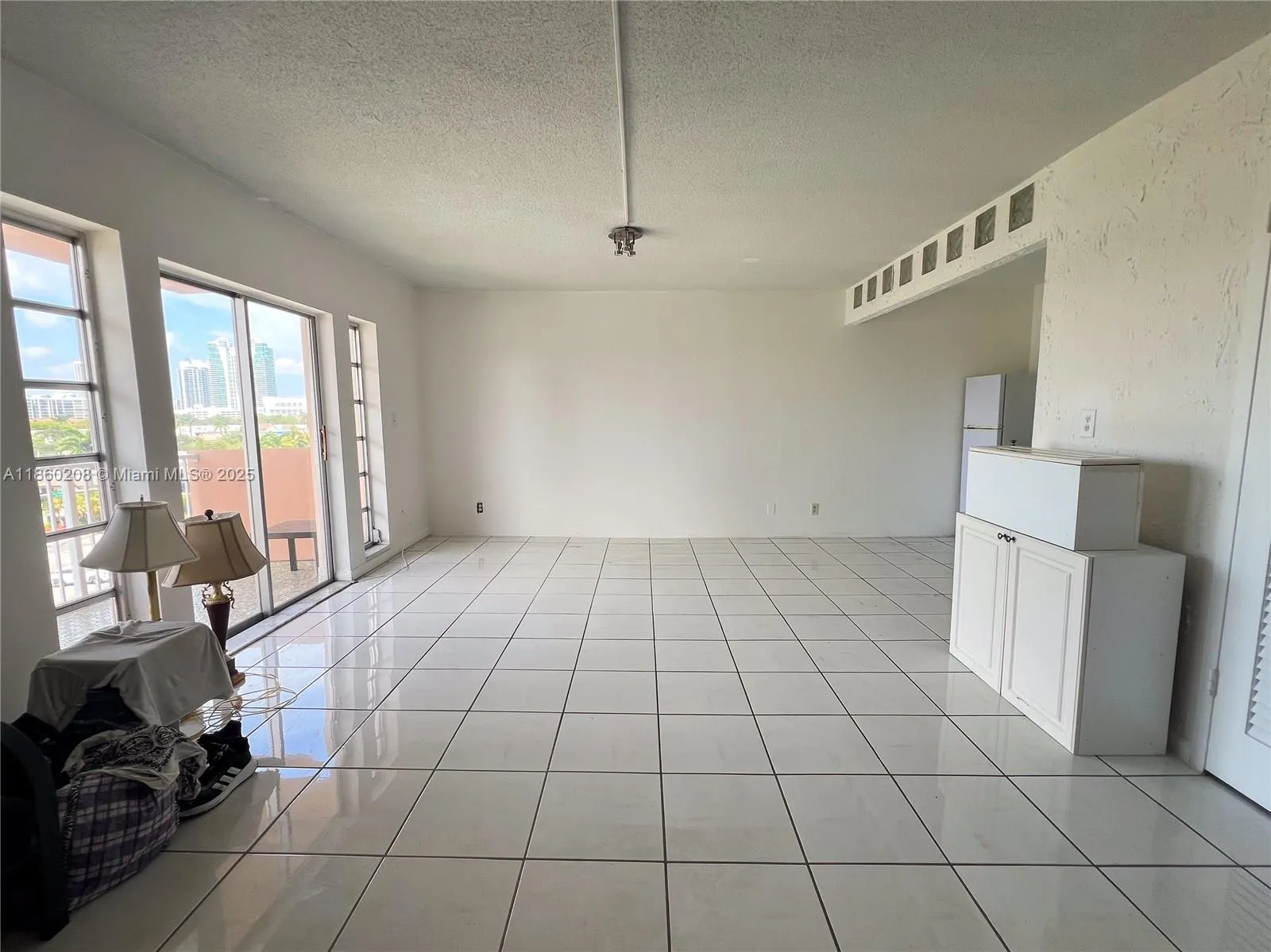 2200 E Hallandale Beach Blvd, #603