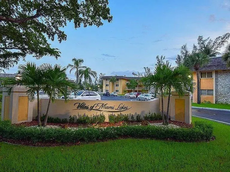7480 Miami Lakes Dr, #G310