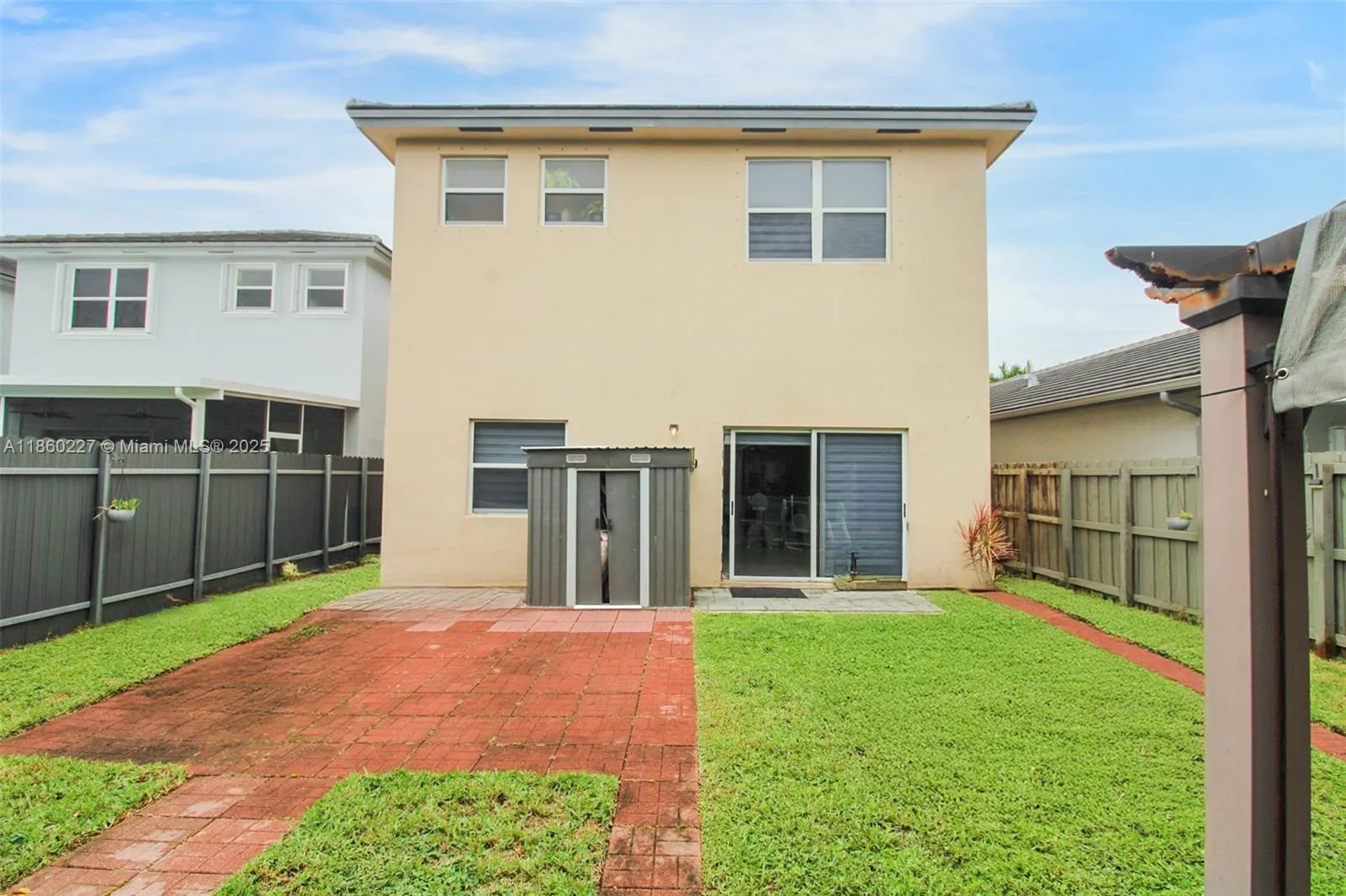 277 SE 31st Ave