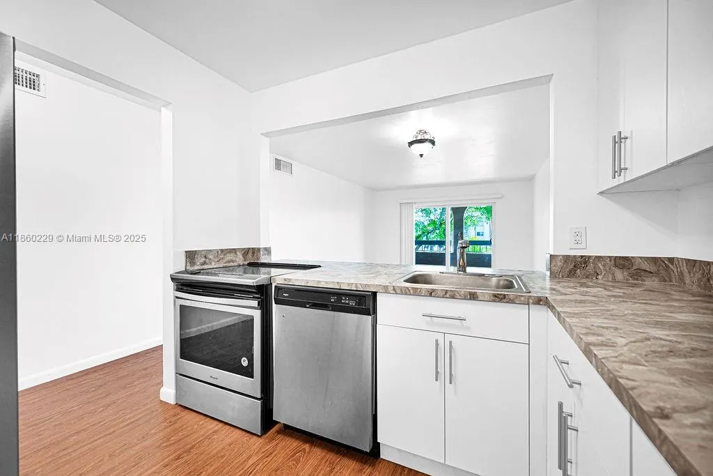 7720 Camino Real, #E-311