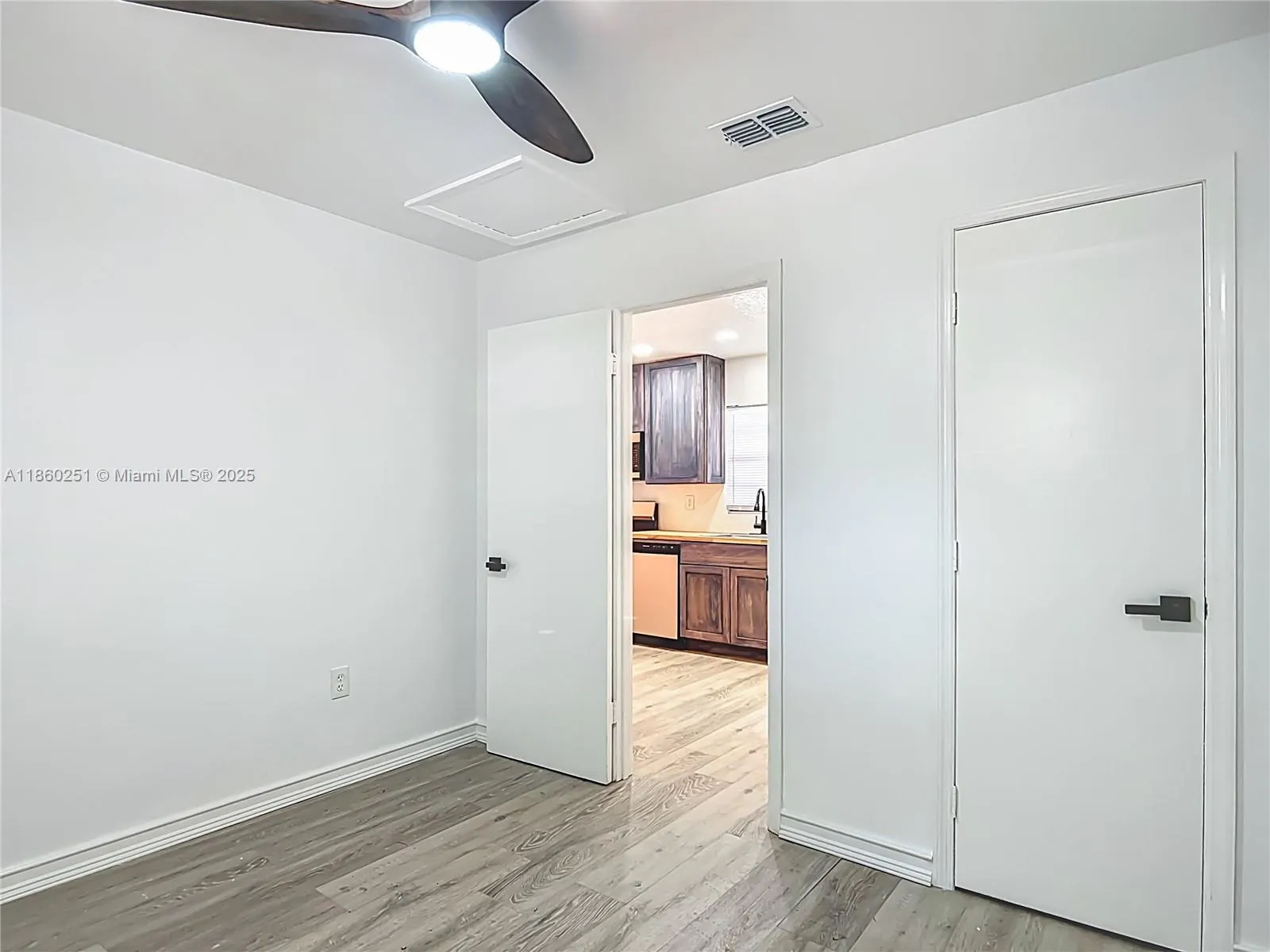 8781 S LAKESHORE DR FLORAL CITY