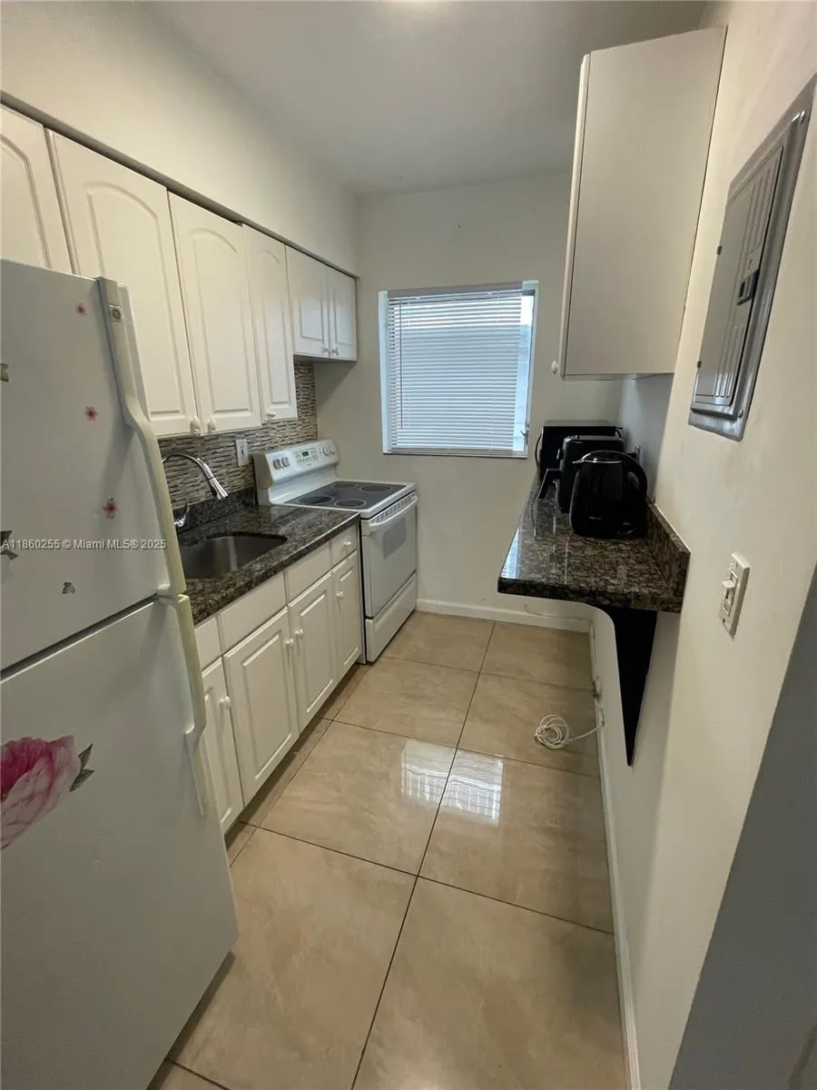 1611 West Ave, #12A