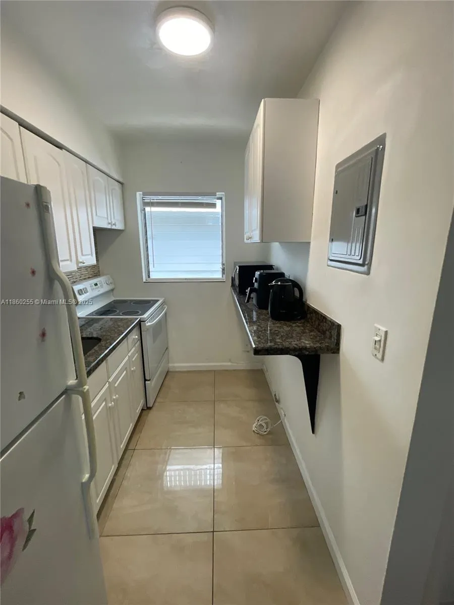 1611 West Ave, #12A