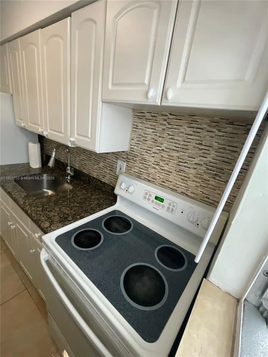 1611 West Ave, #12A