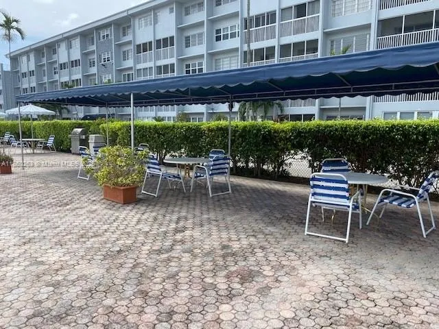 215 SE 3rd Ave, #305A
