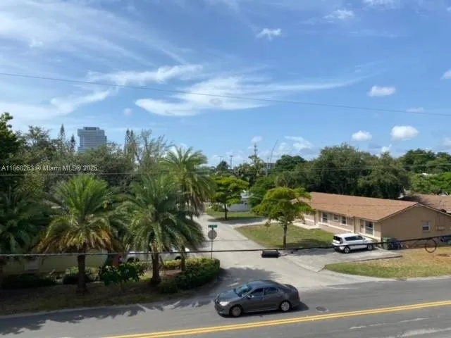 215 SE 3rd Ave, #305A