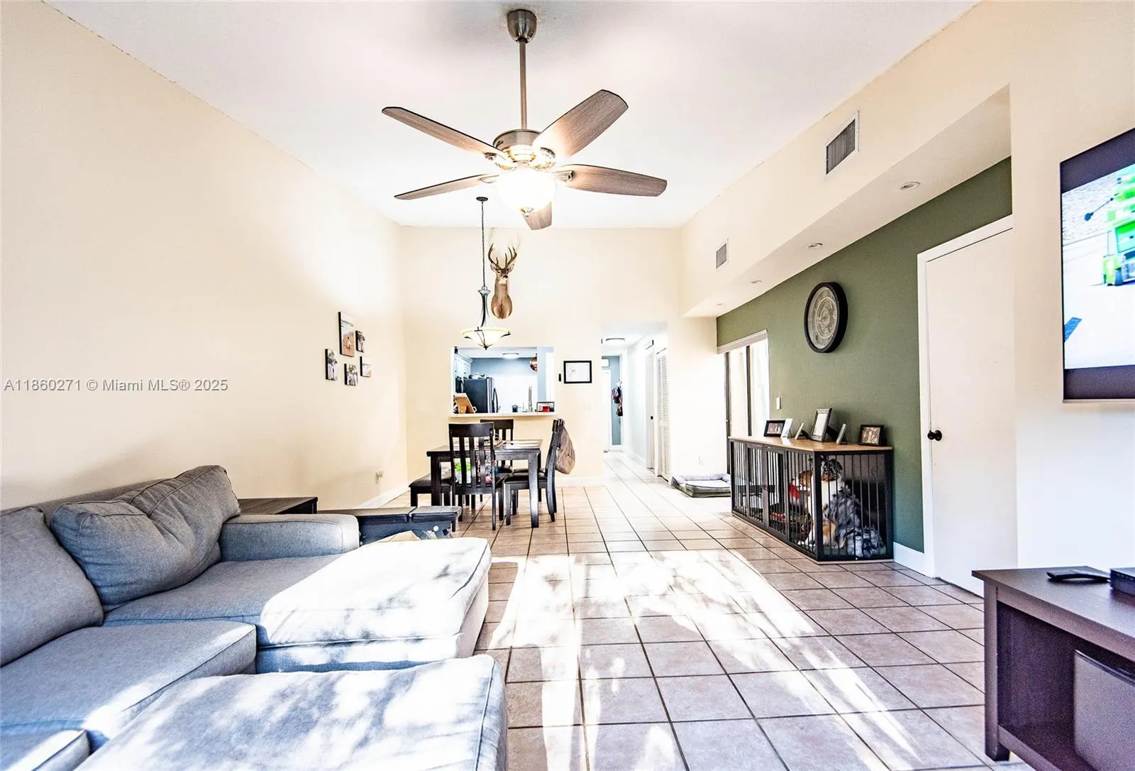 895 SW 120th Way