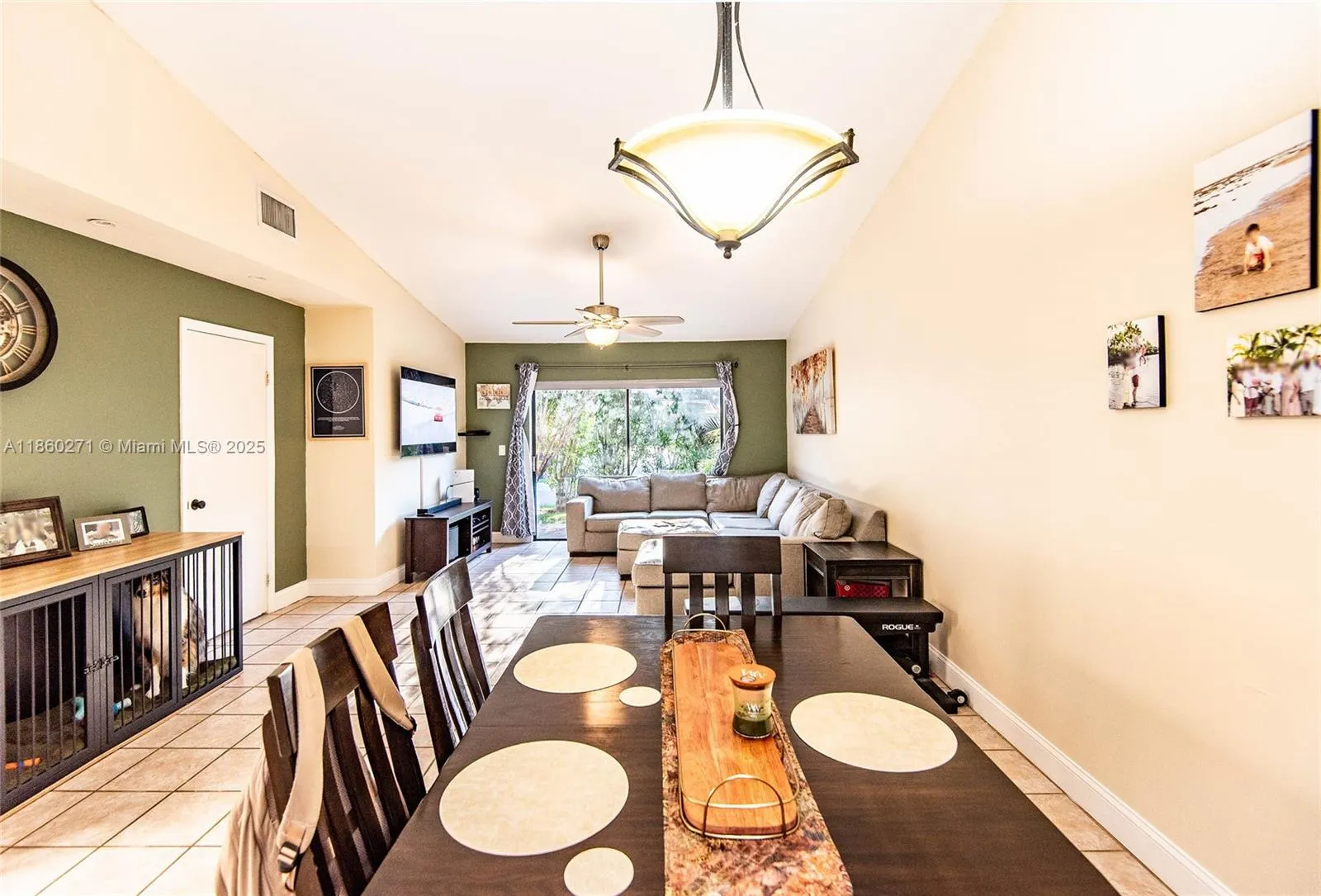 895 SW 120th Way