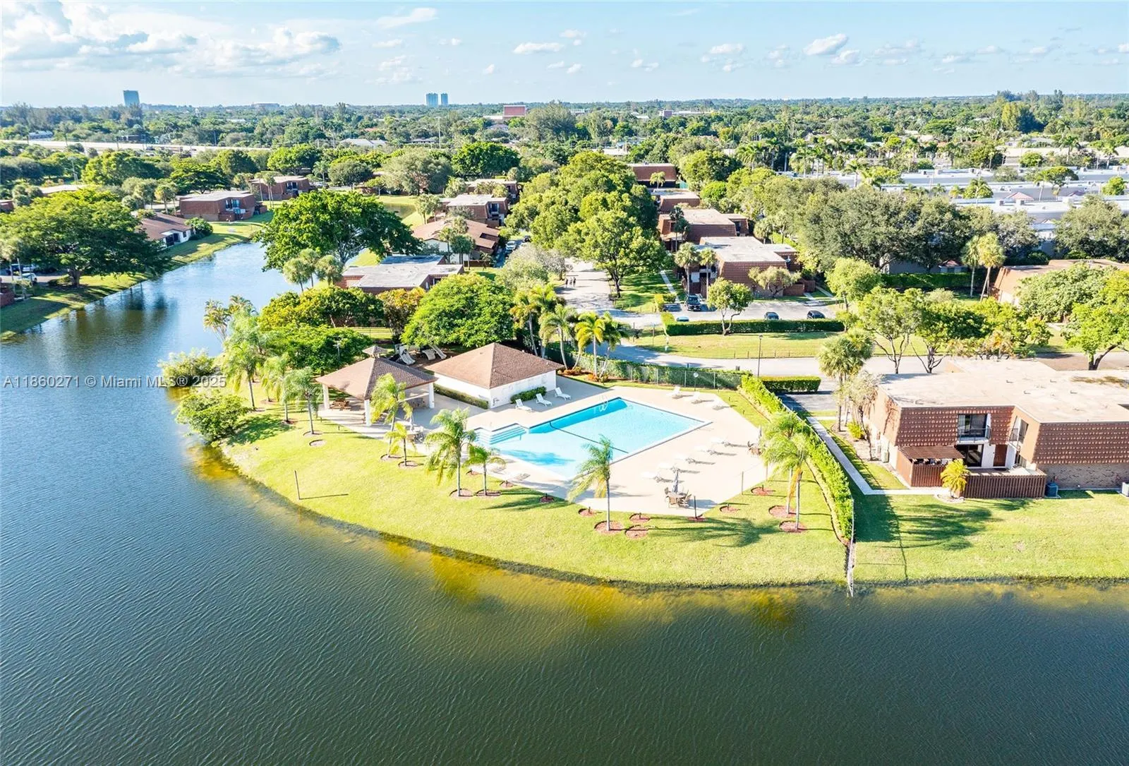 895 SW 120th Way
