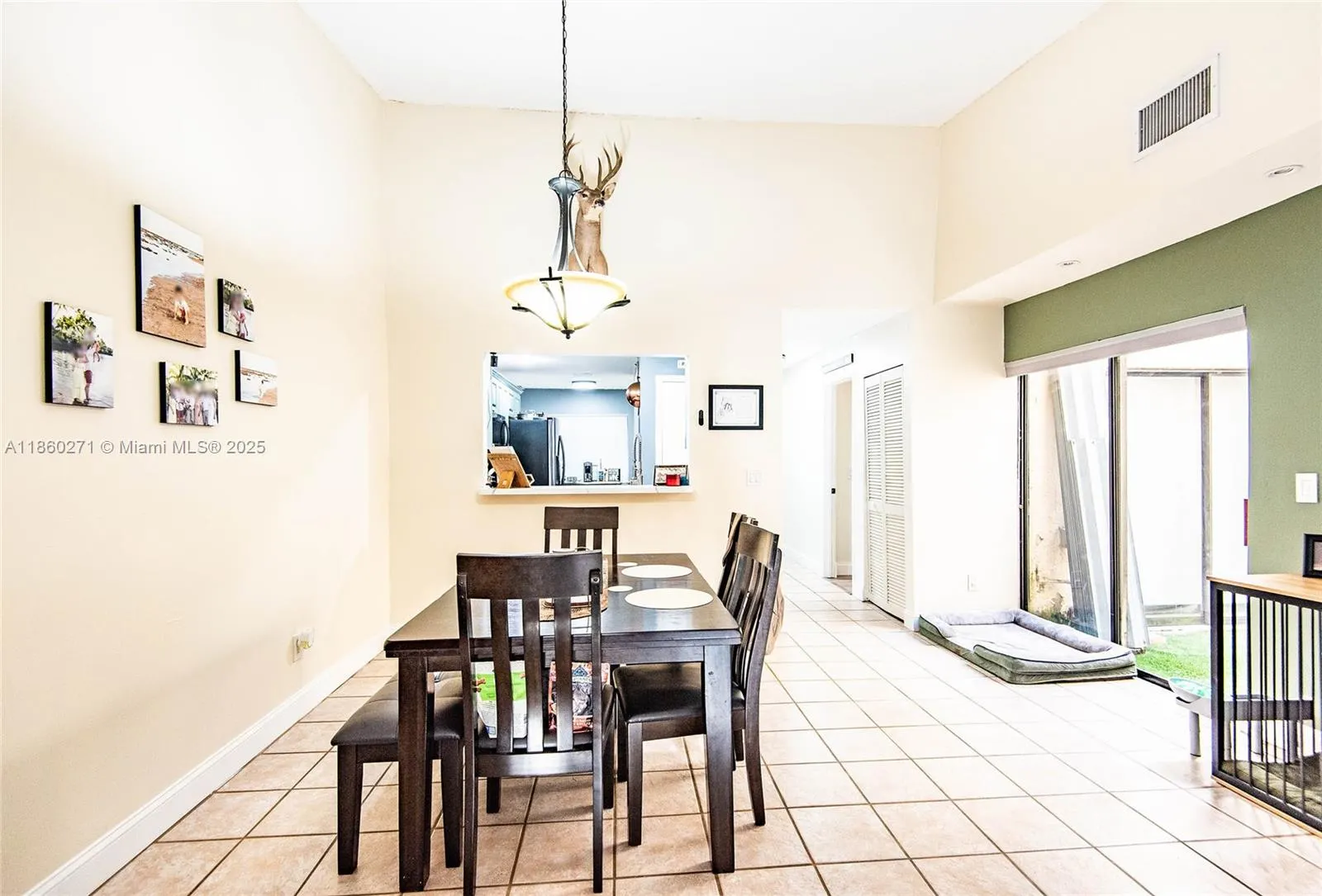 895 SW 120th Way