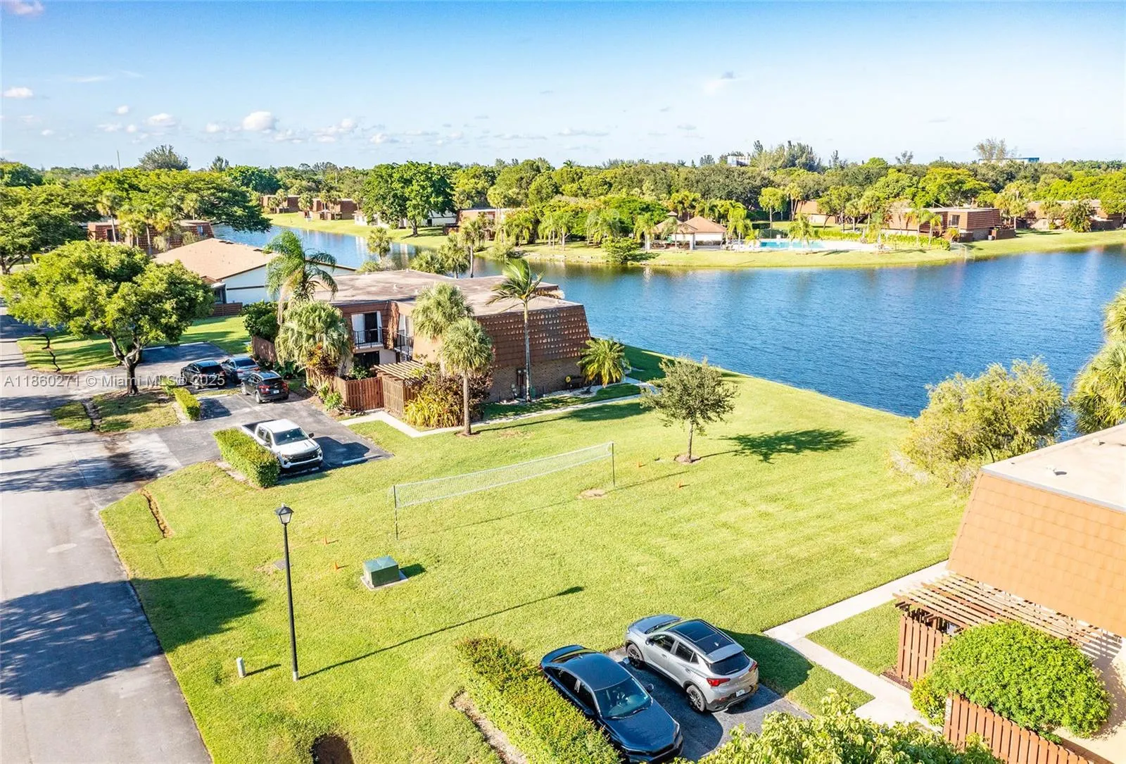 895 SW 120th Way
