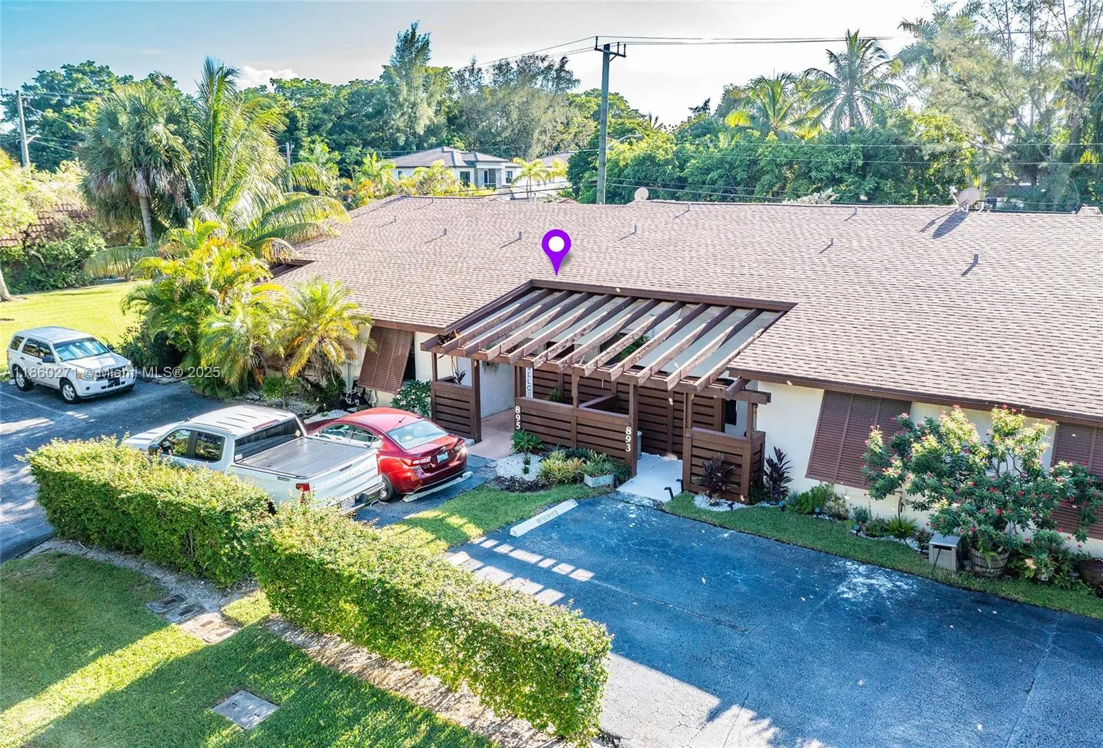 895 SW 120th Way