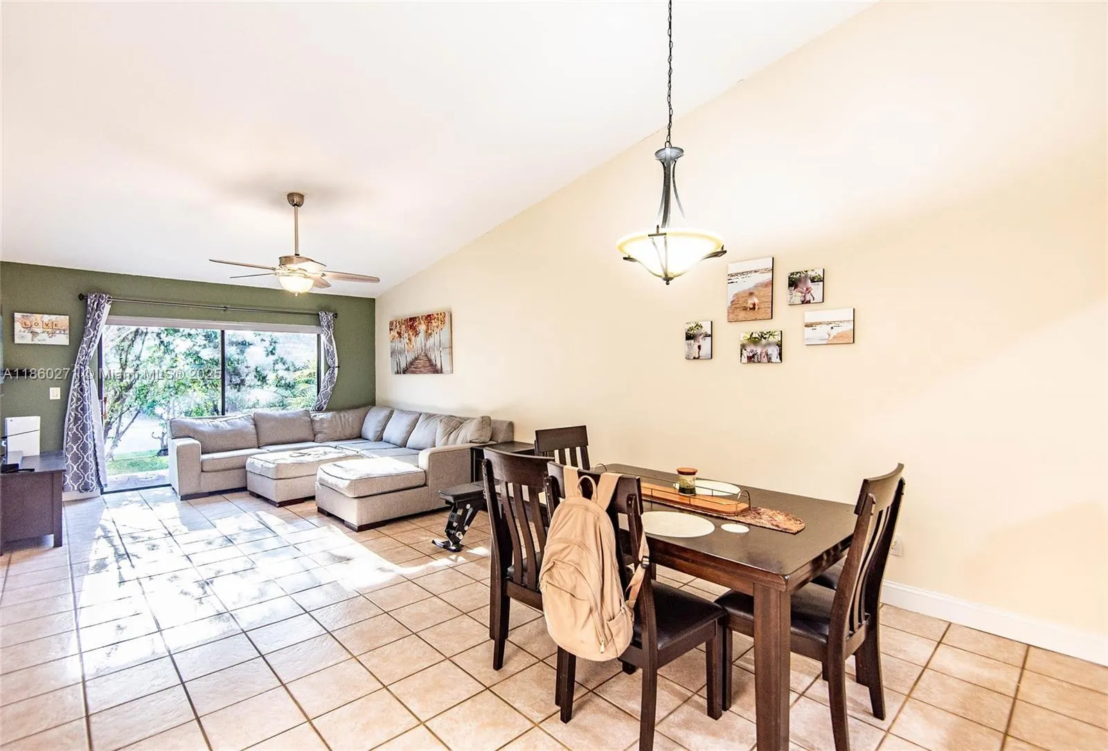 895 SW 120th Way