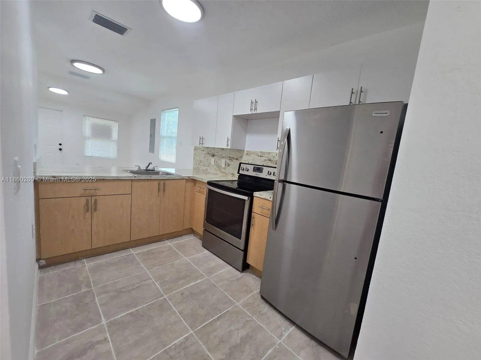 1437 NW 70th St