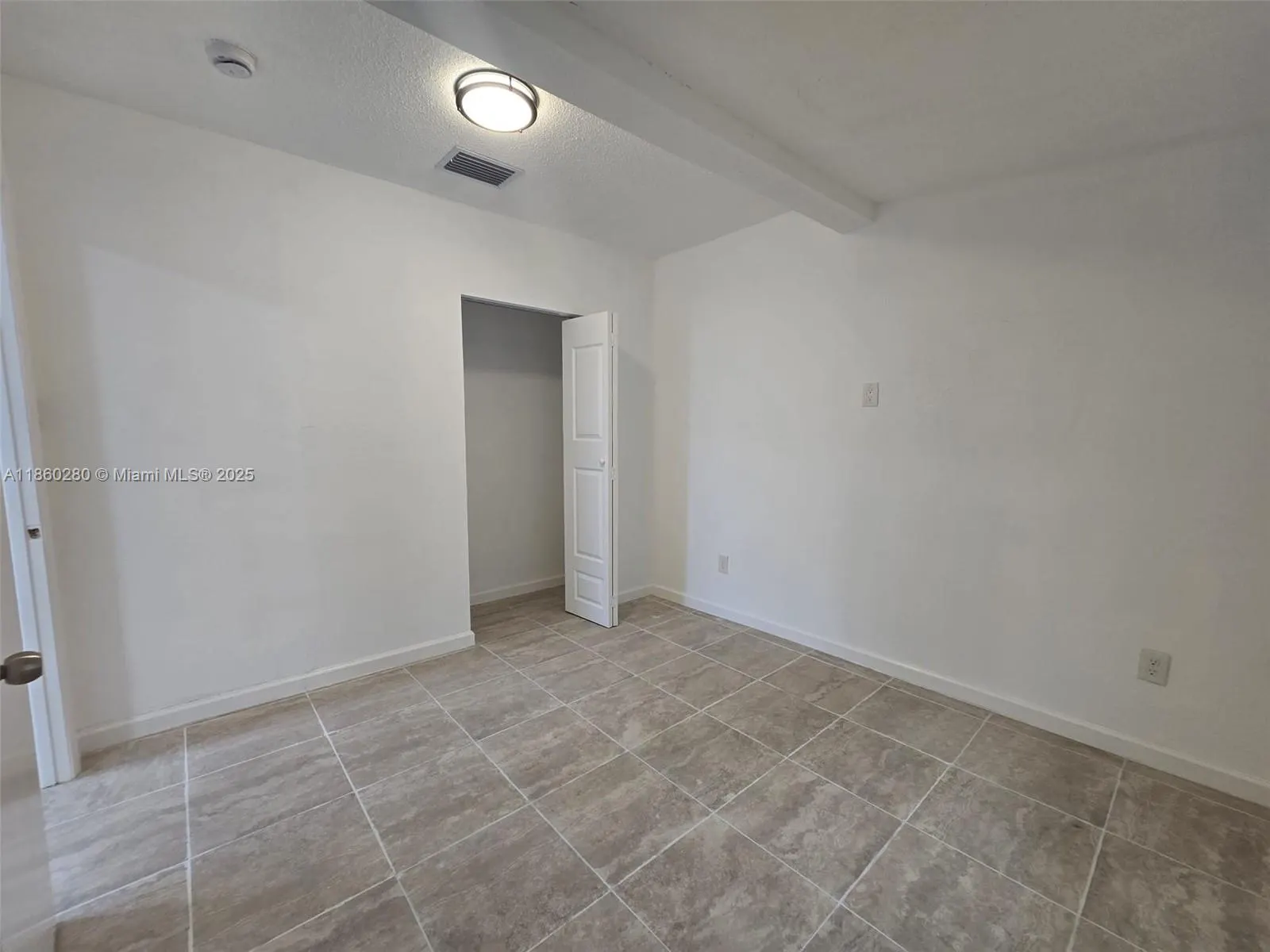 1437 NW 70th St