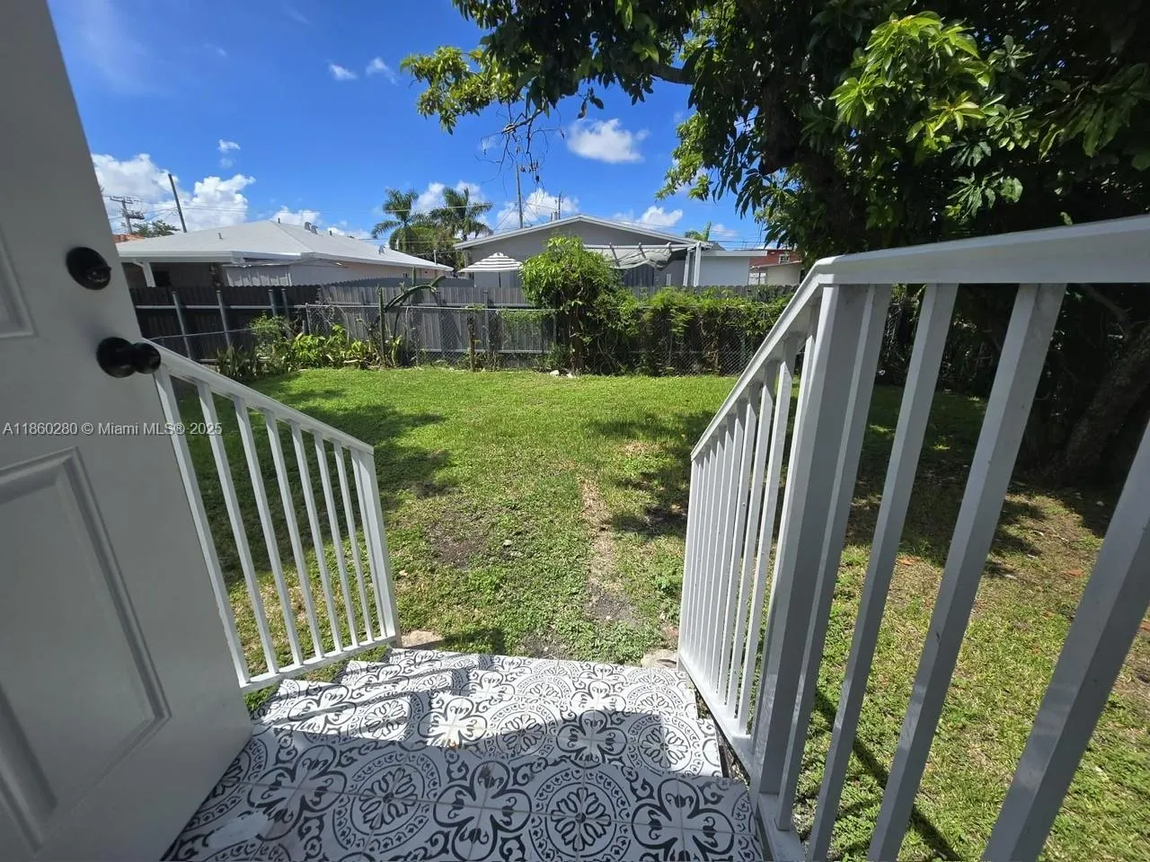 1437 NW 70th St