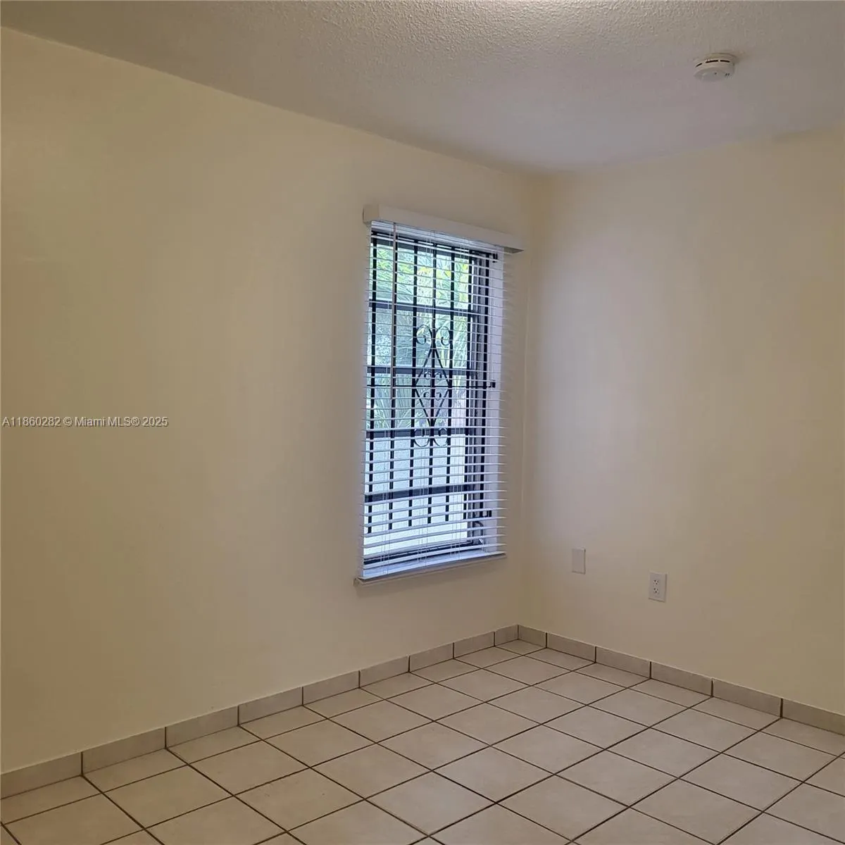 677 SW 9th Ave, #212