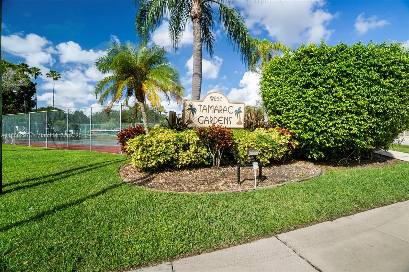 9606 W Mcnab Rd, #202