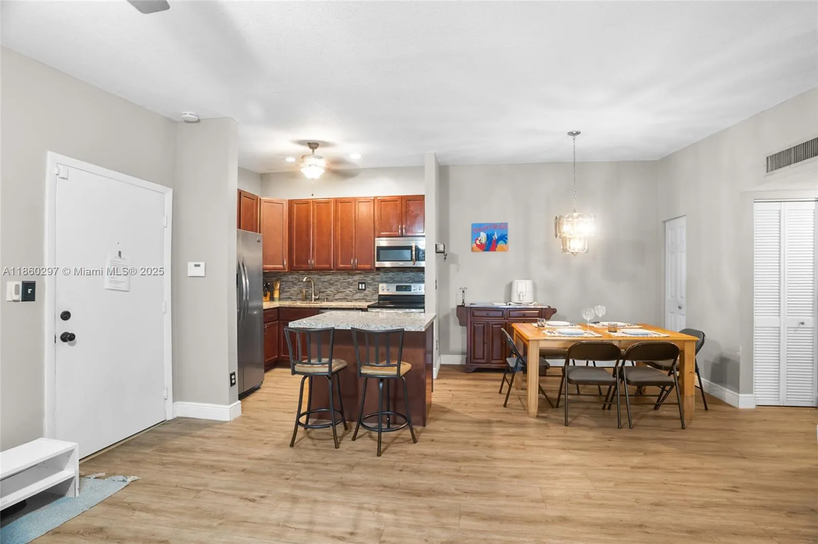 9606 W Mcnab Rd, #202