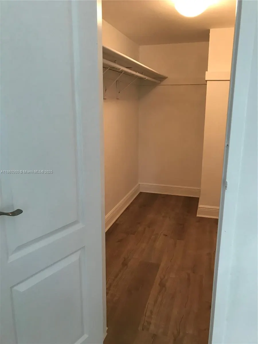 5231 Geneva, #301