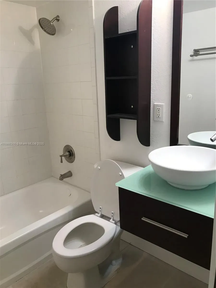 5231 Geneva, #301
