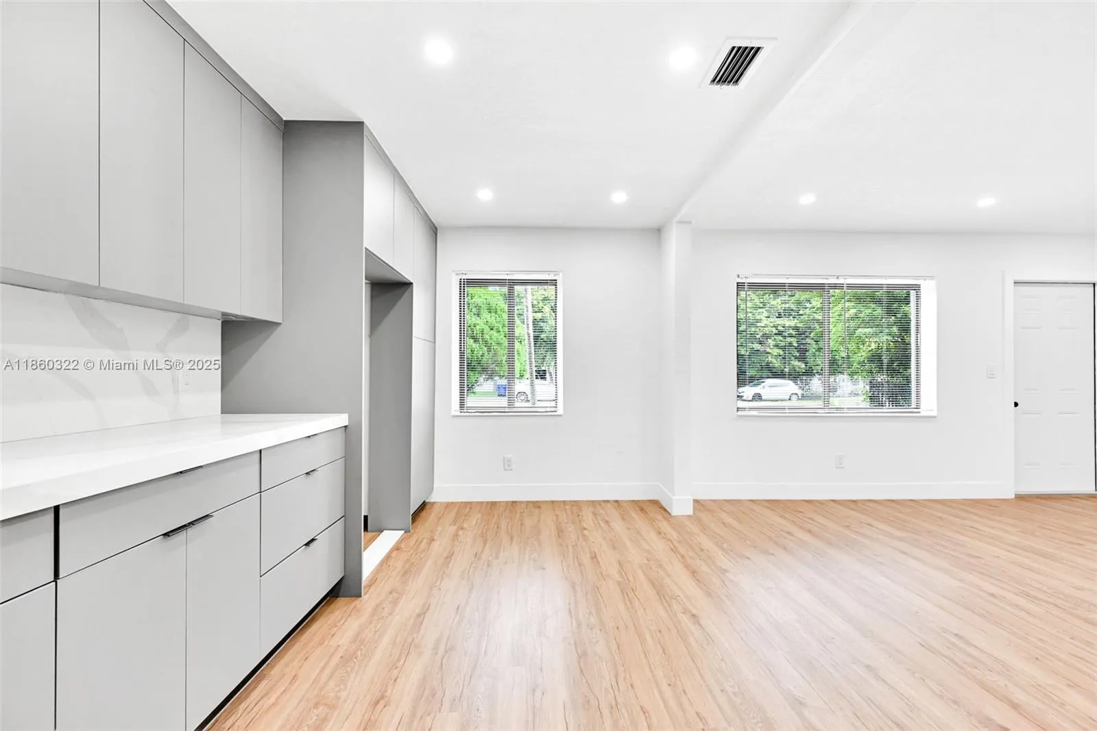 82 NE 117th St