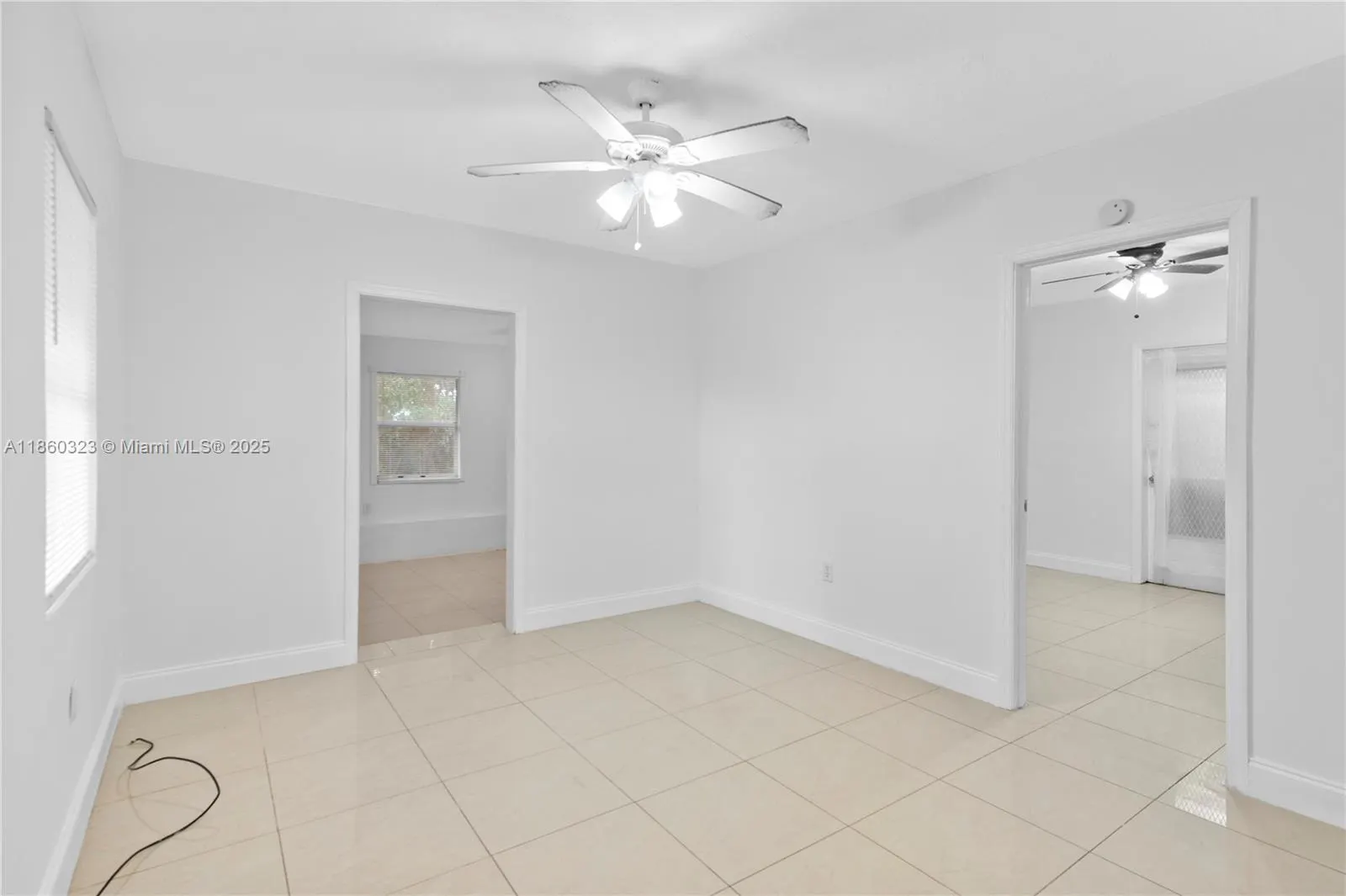 1040 SW 28th St, #4