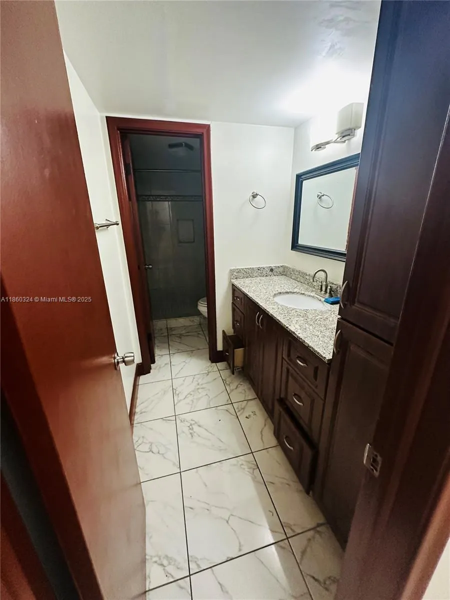4850 SW 63rd Ter, #323