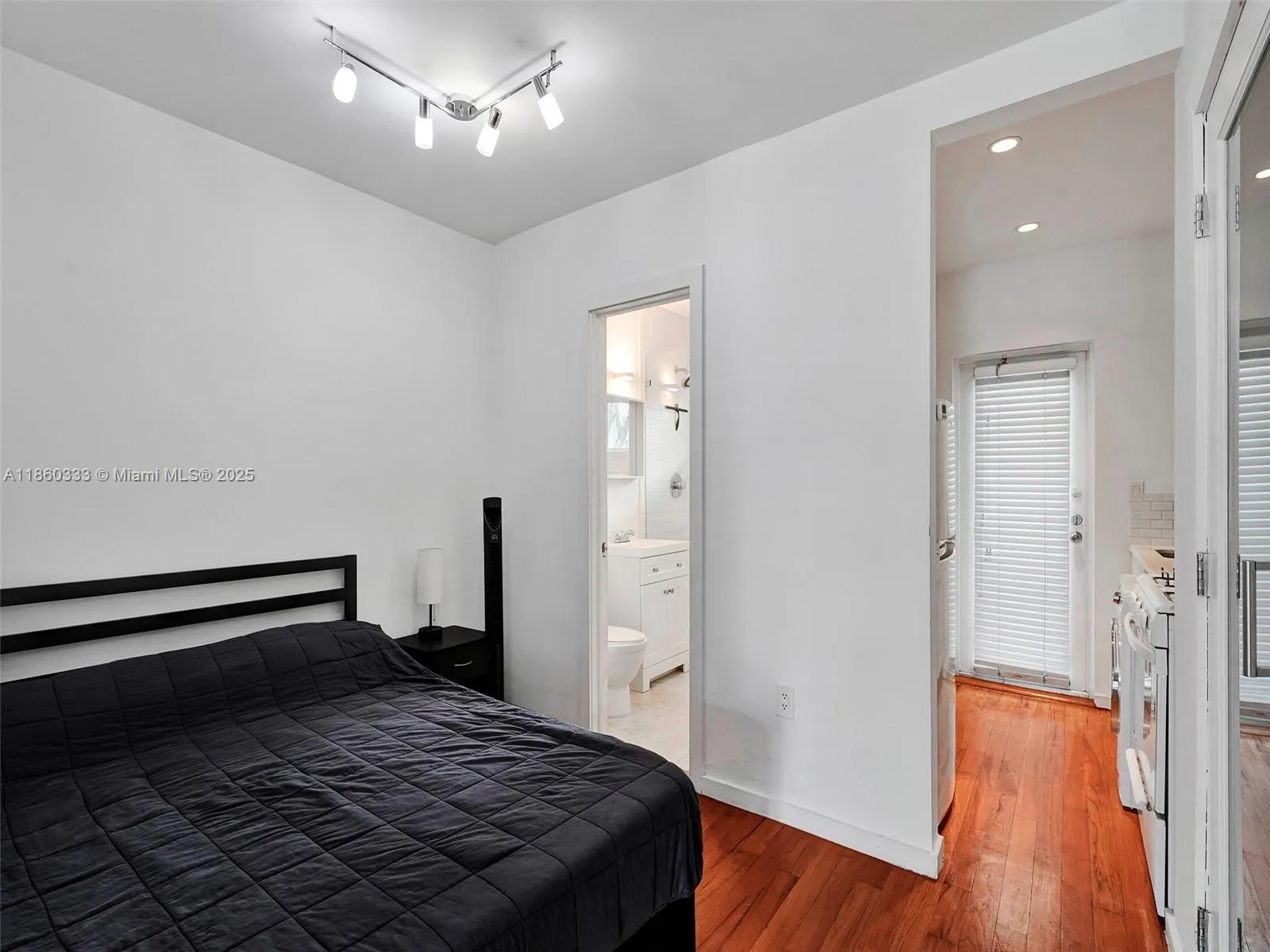 745 13th St, #14