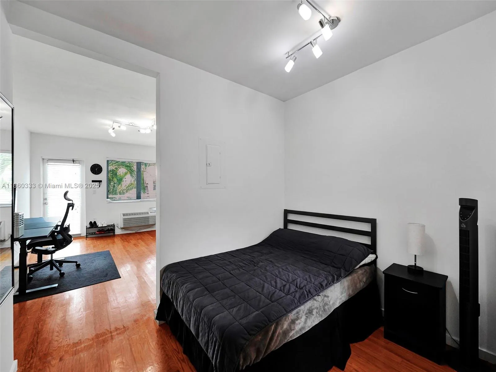 745 13th St, #14