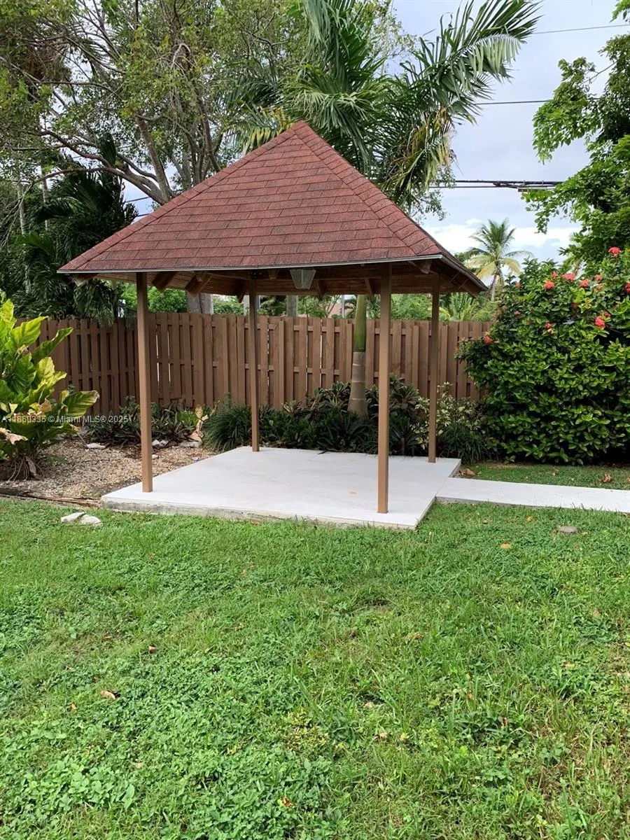 13235 SW 104th Ter