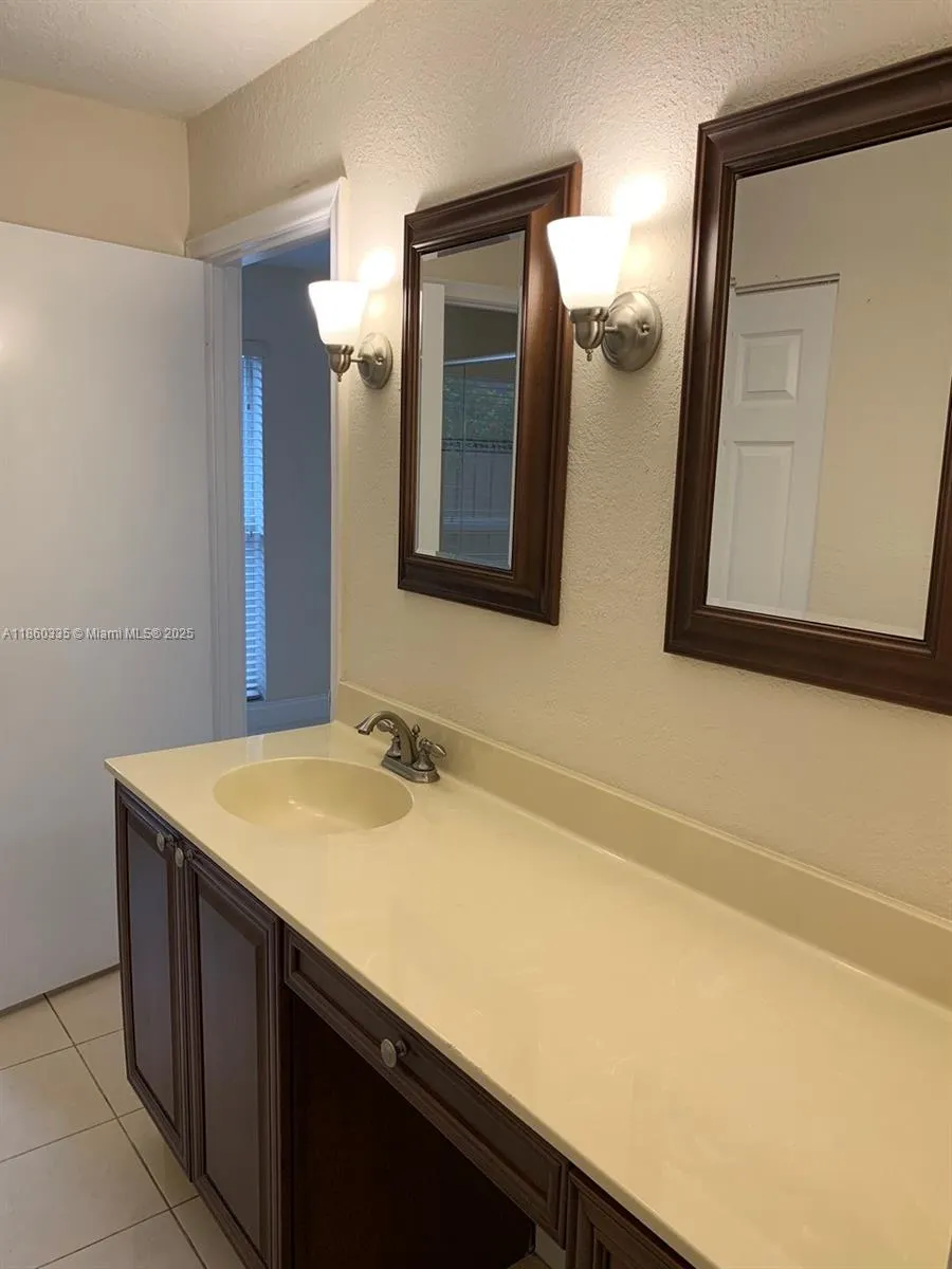 13235 SW 104th Ter