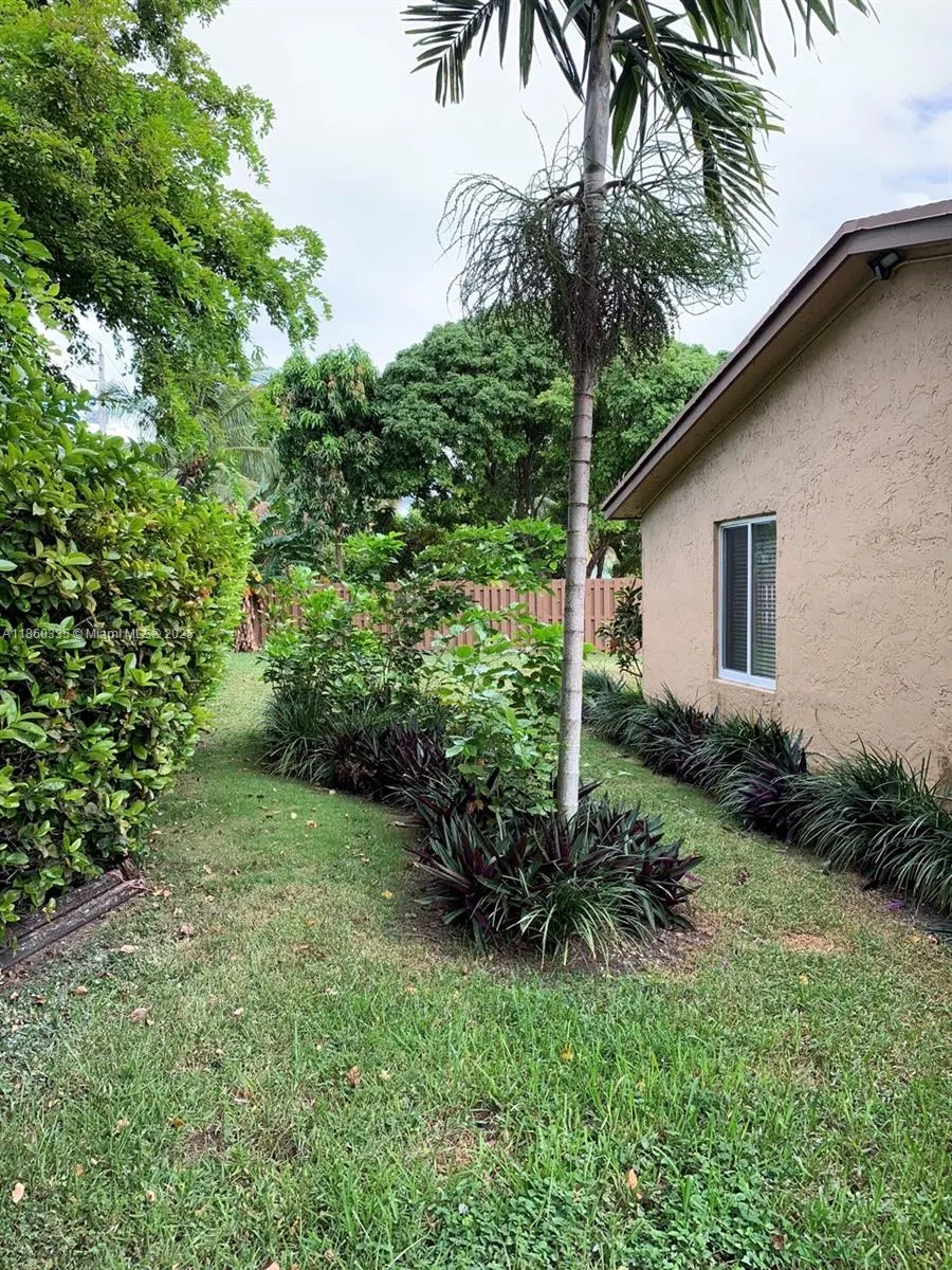 13235 SW 104th Ter