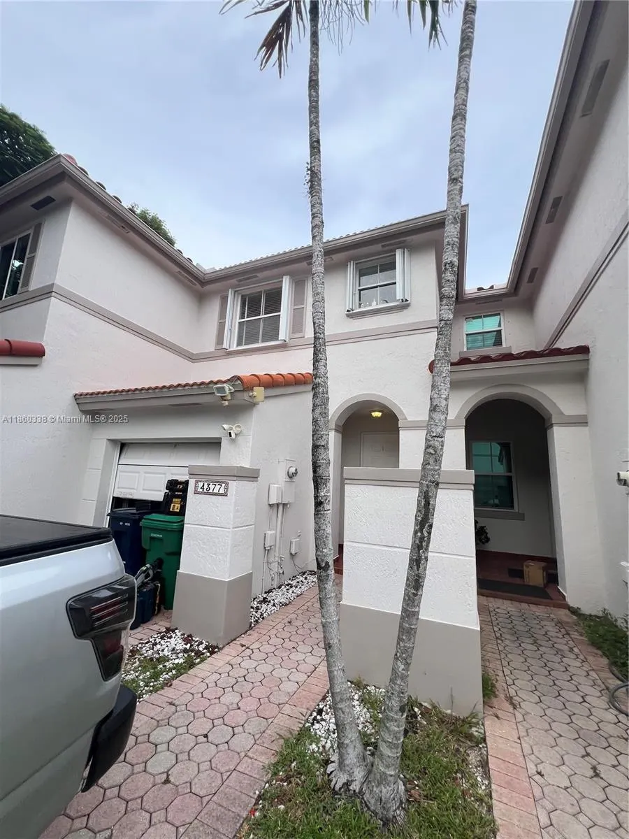 4377 NW 110th Ave