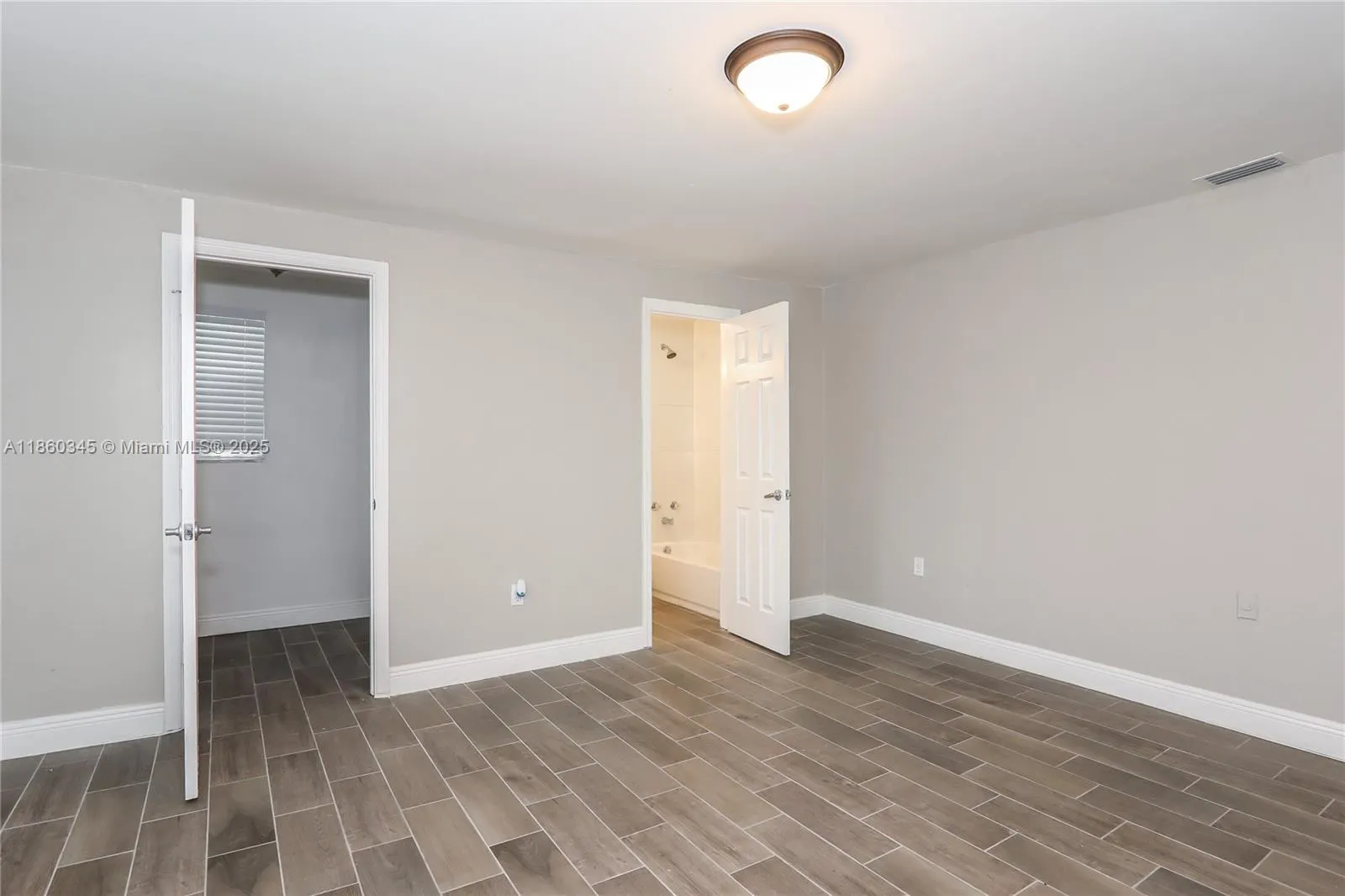 1041 NW 136th St